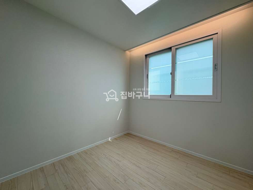 경기 안산단원구 선부동 복층의 시원한 전망과 테라스가 있는 안산 달미역 인근 4룸 매물! 분양 매물번호 13412 사진 8