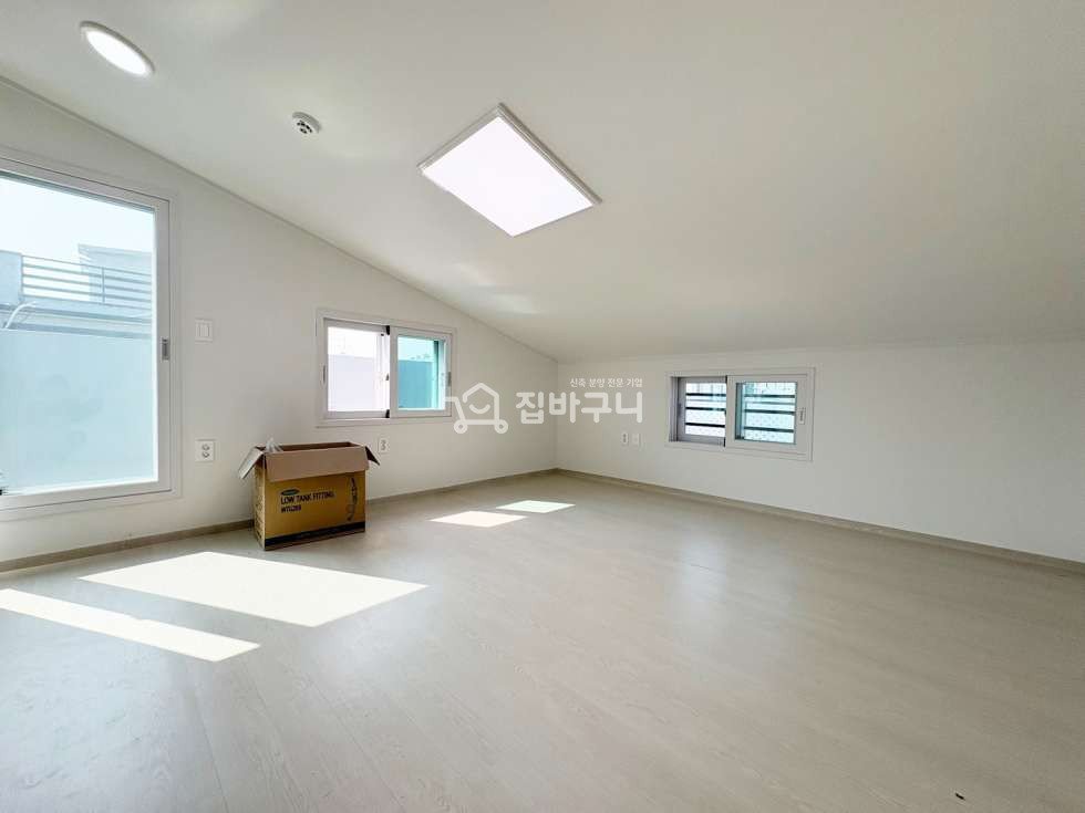 경기 안산단원구 선부동 복층의 시원한 전망과 테라스가 있는 안산 달미역 인근 4룸 매물! 분양 매물번호 13412 사진 11