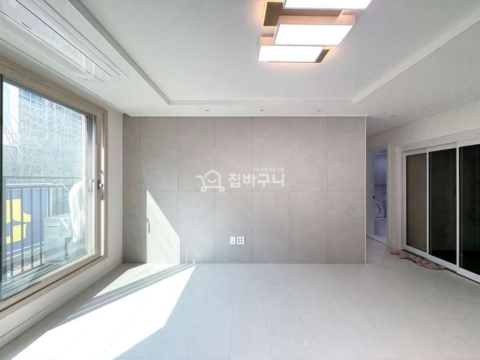 경기 고양일산서구 가좌동 ※학군지 밀집된 GTX-A 운정중앙, 킨텍스역 운행 인근! 교육걱정, 교통걱정 없이! 넓고 쾌적한 내부의 쓰리룸※ 분양 매물번호 13405 사진 2