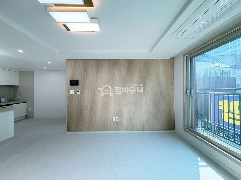 경기 고양일산서구 가좌동 ※학군지 밀집된 GTX-A 운정중앙, 킨텍스역 운행 인근! 교육걱정, 교통걱정 없이! 넓고 쾌적한 내부의 쓰리룸※ 분양 매물번호 13405 사진 4
