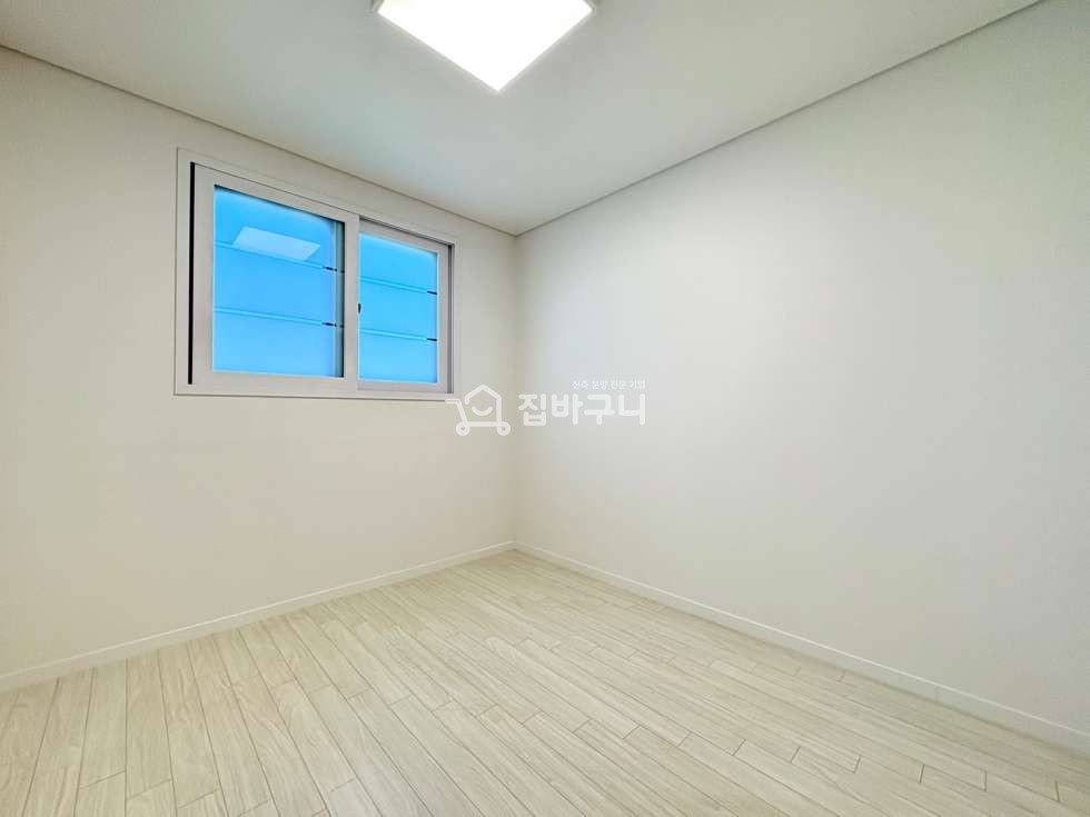 경기 안산단원구 와동 안산 쓰리룸 못지않은 대형 투룸에 넓은 테라스! 비교적 저렴한 실입주금! 분양 매물번호 13400 사진 8