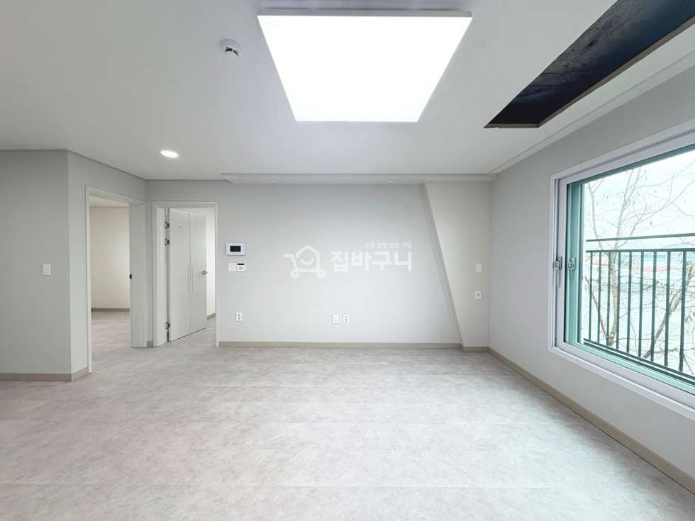 경기 고양일산동구 설문동 ●낮은 입주금!! 넓은 거실과 시원한 내부! 막힘없는 전망의 설문동 쓰리룸● 분양 매물번호 13396 사진 4