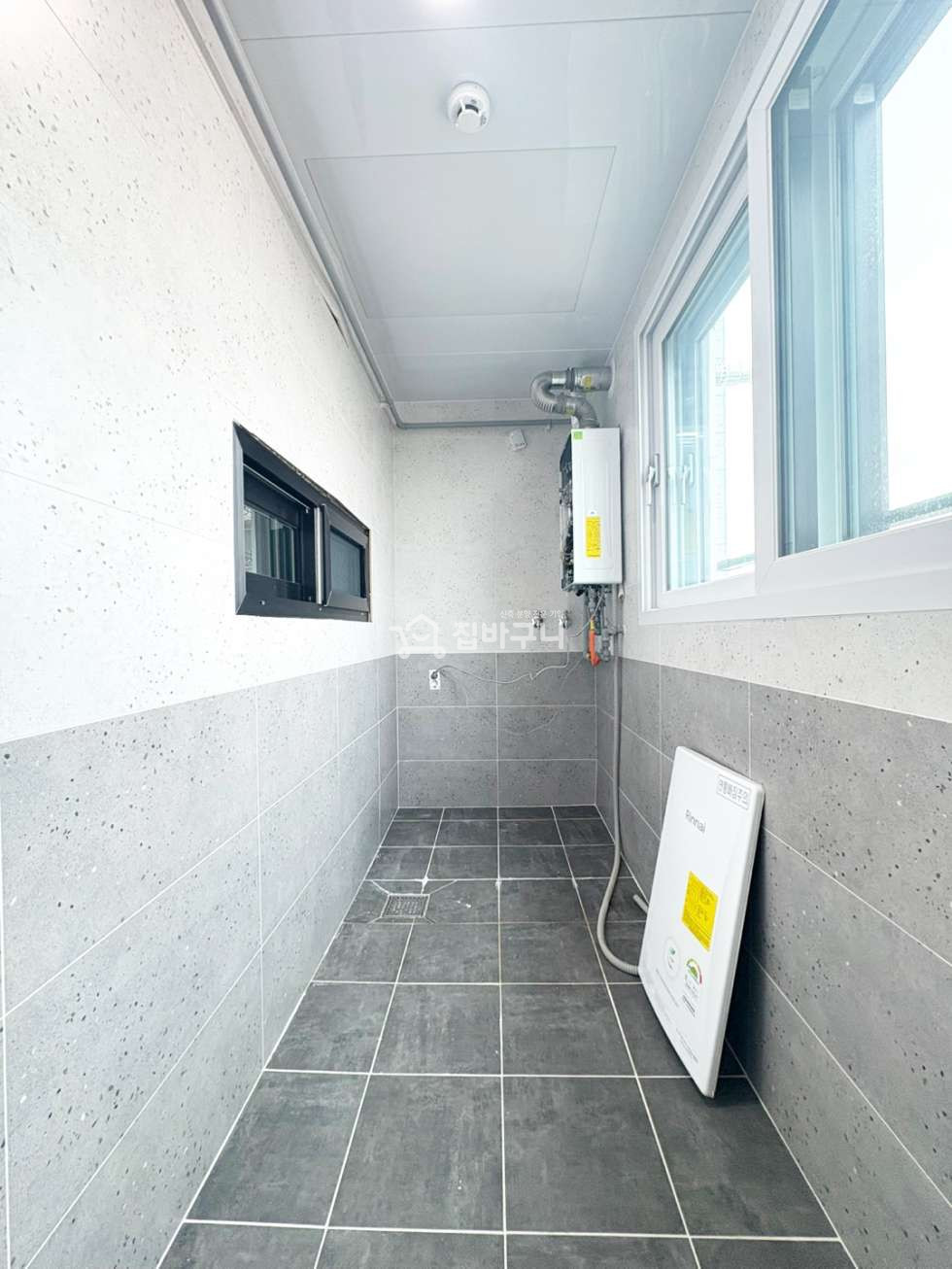 경기 고양일산동구 설문동 ●낮은 입주금!! 넓은 거실과 시원한 내부! 막힘없는 전망의 설문동 쓰리룸● 분양 매물번호 13396 사진 12