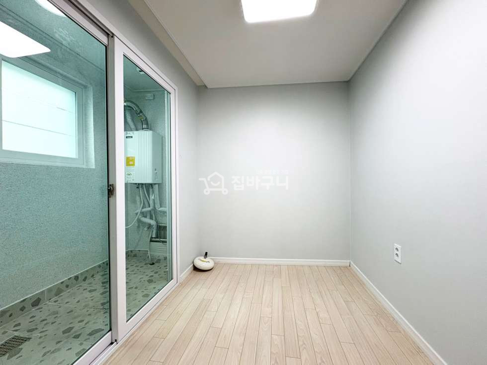 경기 수원권선구 서둔동 §서둔동에 위치한 실용적인 구조의 쓰리룸 § 분양 매물번호 13386 사진 9