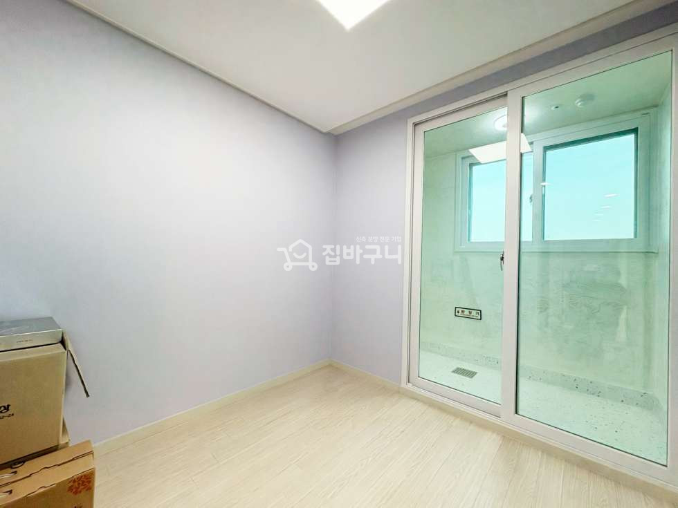 서울 마포구 성산동 ◎마포구청역 역세권에 인근 망원시장까지 학군지 집중 밀집된 넓고 쾌적한 내부의 3룸 아파트◎ 분양 매물번호 13379 사진 9