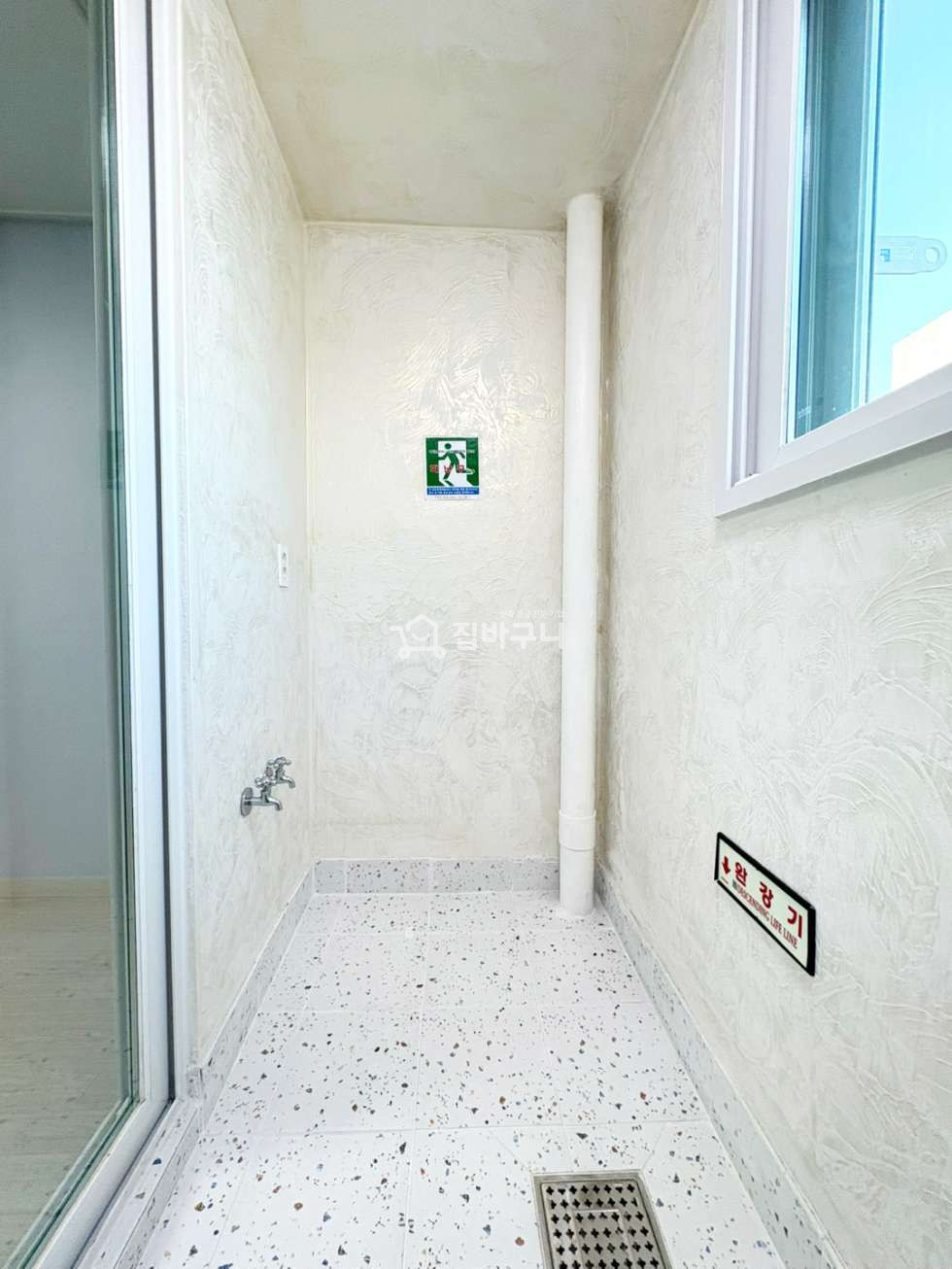 서울 마포구 성산동 ◎마포구청역 역세권에 인근 망원시장까지 학군지 집중 밀집된 넓고 쾌적한 내부의 3룸 아파트◎ 분양 매물번호 13379 사진 11