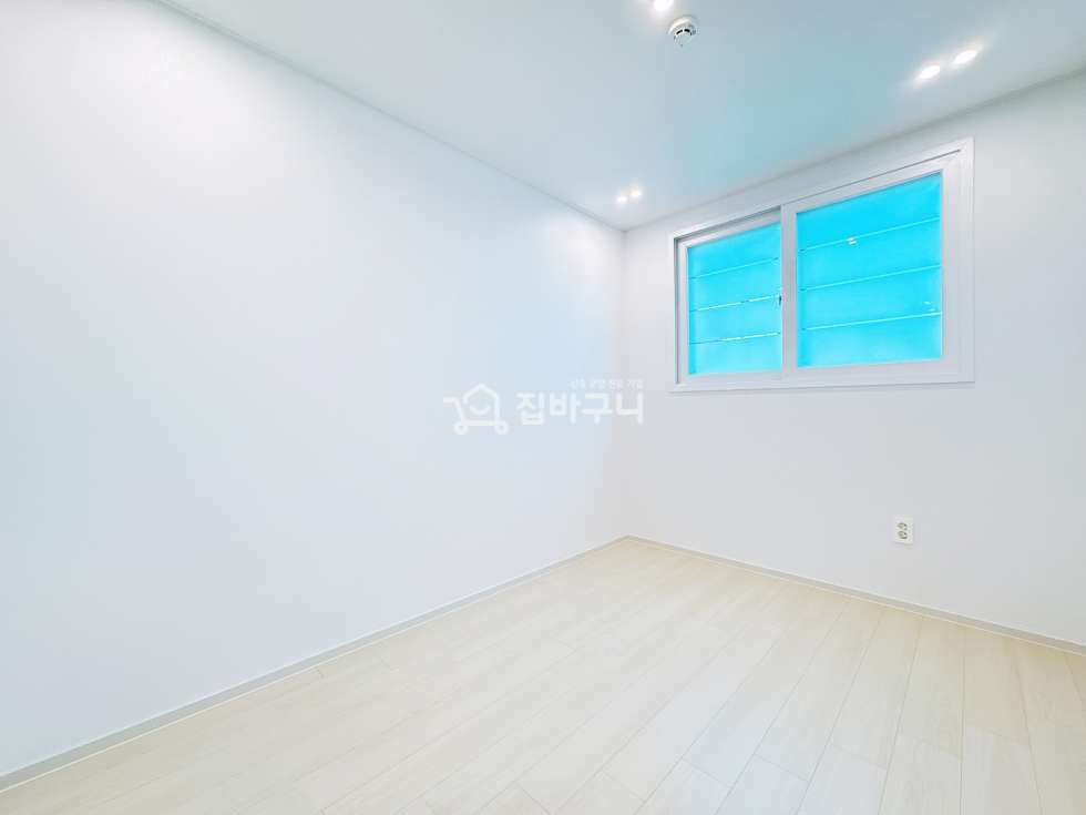 경기 수원장안구 영화동 수원 스타필드 인근! 화서역 차량 5분 역세권! 시원시원한 거실의 화서동 2룸 분양 매물번호 13373 사진 7