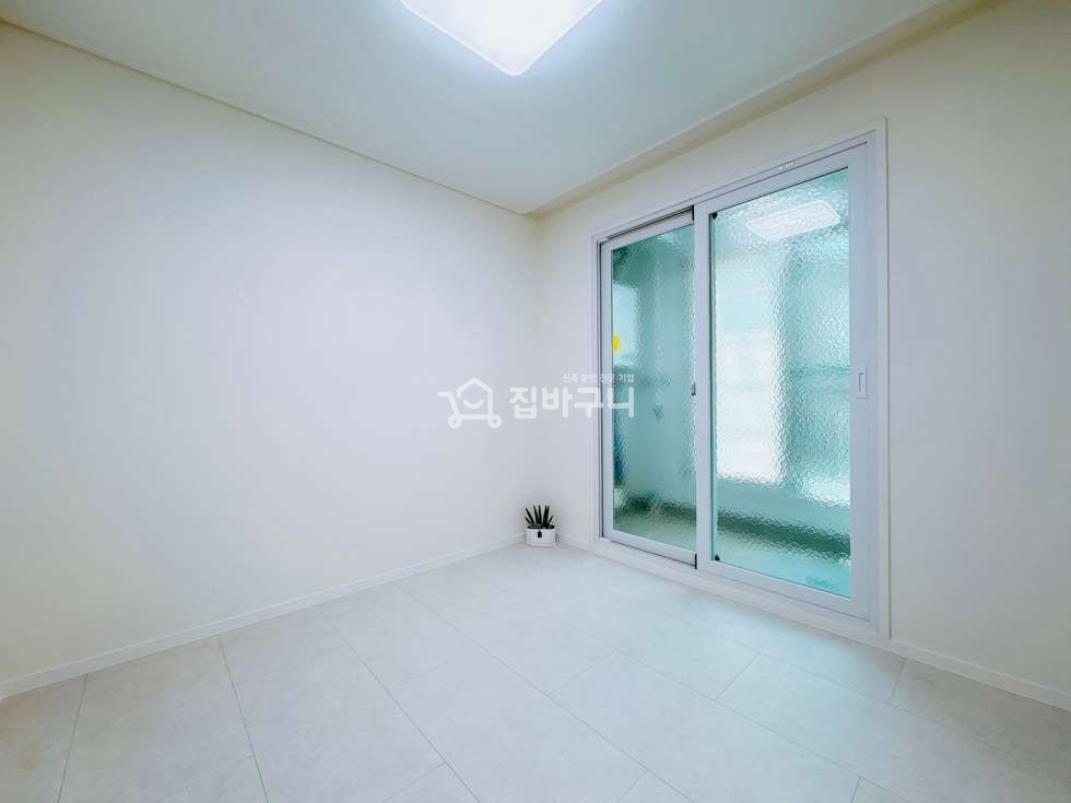 경기 안산단원구 와동 버스정류장이 도보 2분거리! 편리한 교통과 우수한 학군/인프라 를 갖춘 와동 3룸 분양 매물번호 13369 사진 10