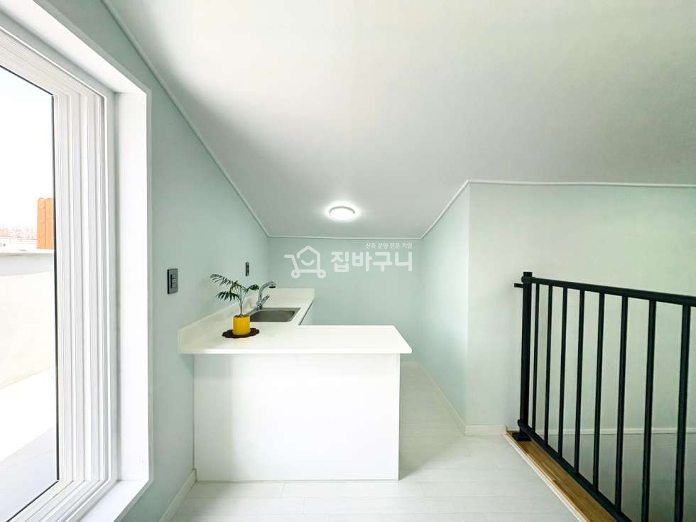 경기 안산단원구 선부동 ※실용적인 구조 복층 수납공간과 넓은 마당같은 테라스 선부동 달미역 인근 3룸!※ 분양 매물번호 13359 사진 15