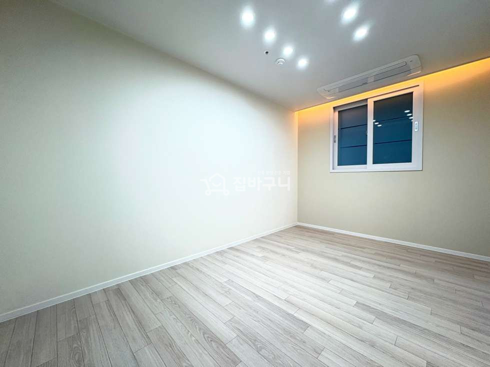 경기 안산상록구 일동 ◎안산 일동 넓은 거실과 넓은 방을 보유한 쾌적한 환경의 풀옵션 4룸◎ 분양 매물번호 13349 사진 9