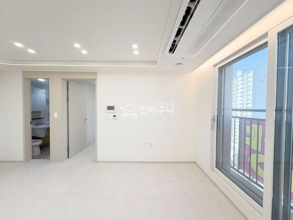 서울 은평구 역촌동 서울 마운틴뷰를 꿈꾸시나요 → 은평구 역촌역 도보3분★방3화장실2. 마운틴뷰▲ 최적입지 분양 매물번호 13342 사진 3