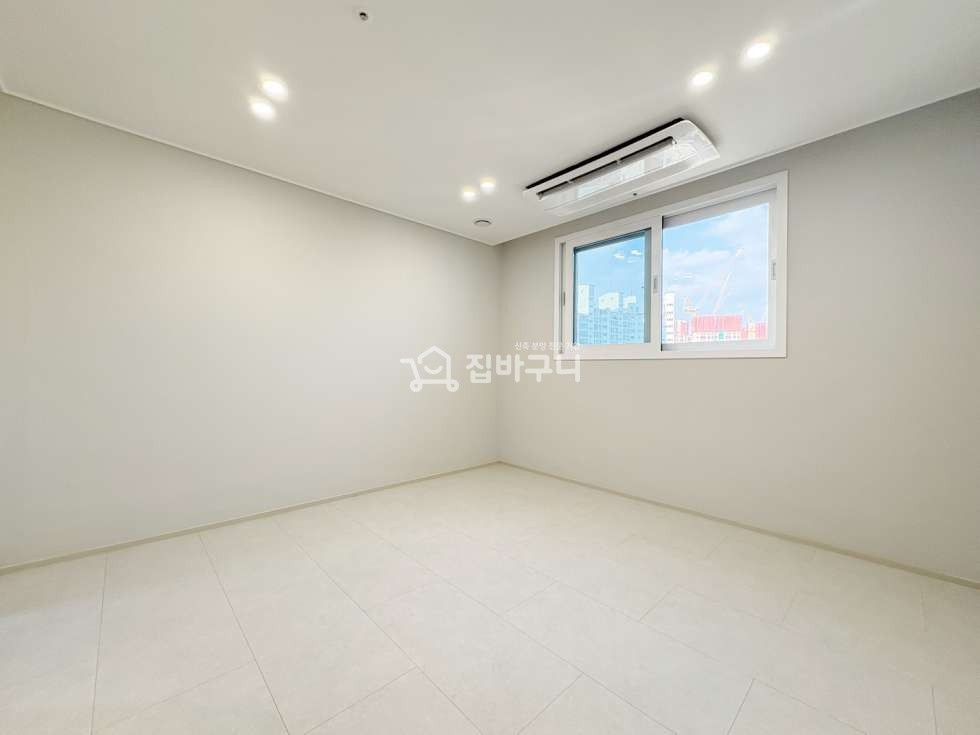 서울 은평구 역촌동 서울 마운틴뷰를 꿈꾸시나요 → 은평구 역촌역 도보3분★방3화장실2. 마운틴뷰▲ 최적입지 분양 매물번호 13342 사진 6