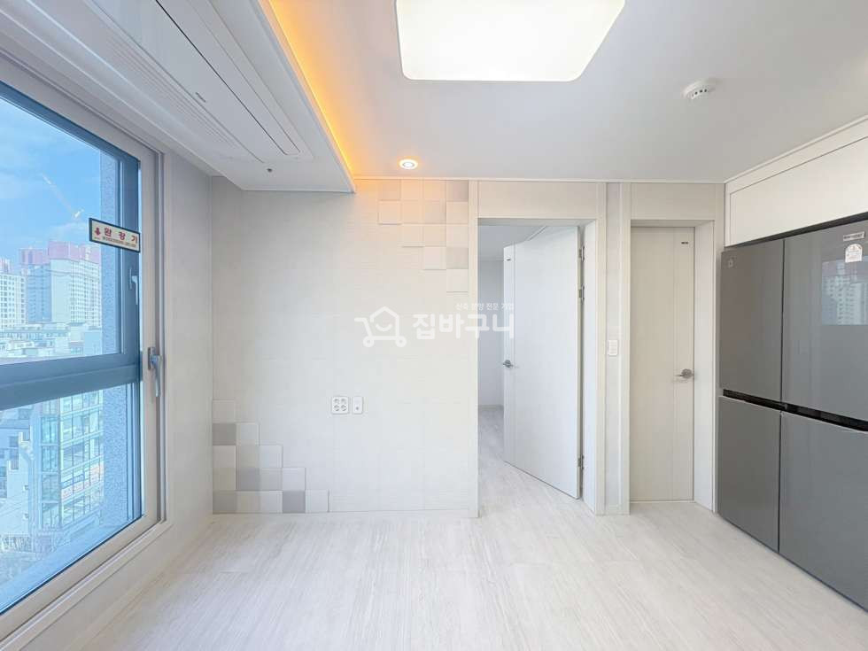 서울 은평구 역촌동 ☆서울 은평구 구산역 도보 3분! 완벽한 투룸! 역세권의 삶을 누리세요 분양 매물번호 13340 사진 2
