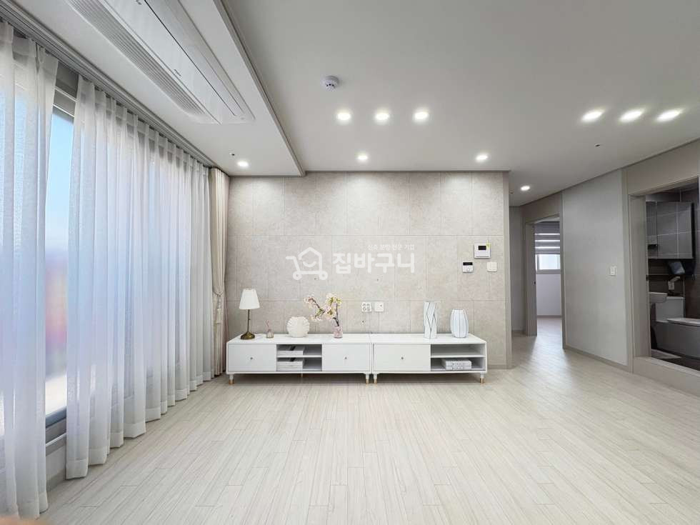 서울 관악구 신림동 ○구로디지털단지역 인근! 다양한 상업시설 및 편의시설 인프라발달○ 분양 매물번호 13322 사진 2