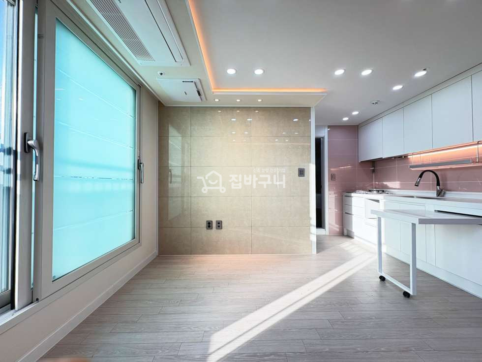 서울 관악구 신림동 ☆서울대벤처타운 인근 3룸 신축 아파트, 풀옵션 완비 및 우수한 학군·생활인프라★ 분양 매물번호 13317 사진 3