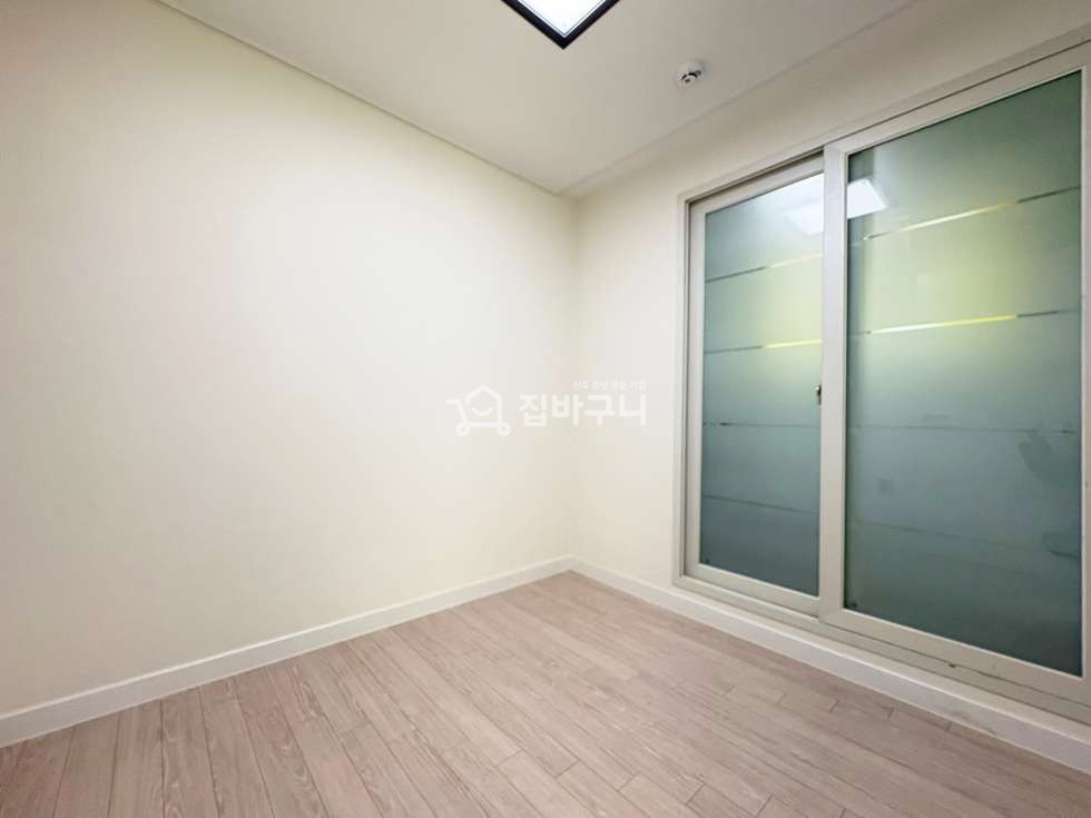 서울 관악구 신림동 ☆서울대벤처타운 인근 3룸 신축 아파트, 풀옵션 완비 및 우수한 학군·생활인프라★ 분양 매물번호 13317 사진 10