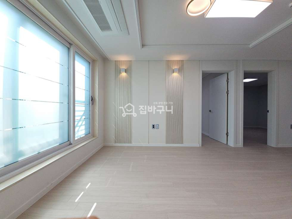 경기 수원권선구 세류동 ★세류역 도보권! 넓고 쾌적한 탁트인 공간감 3룸★ 분양 매물번호 13308 사진 2
