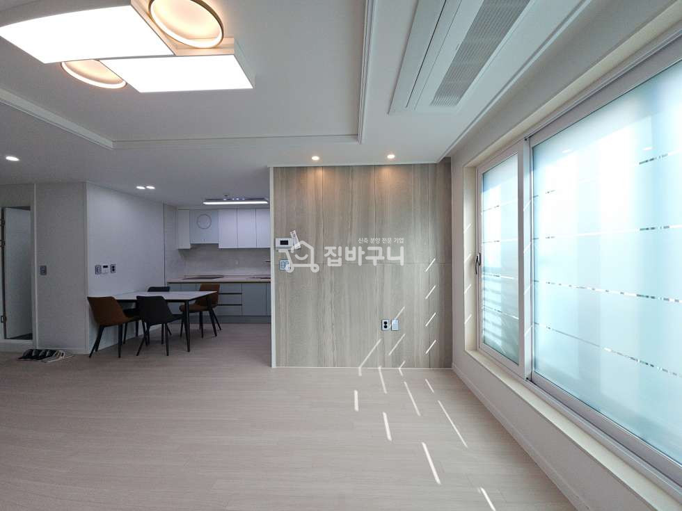 경기 수원권선구 세류동 ★세류역 도보권! 넓고 쾌적한 탁트인 공간감 3룸★ 분양 매물번호 13308 사진 3