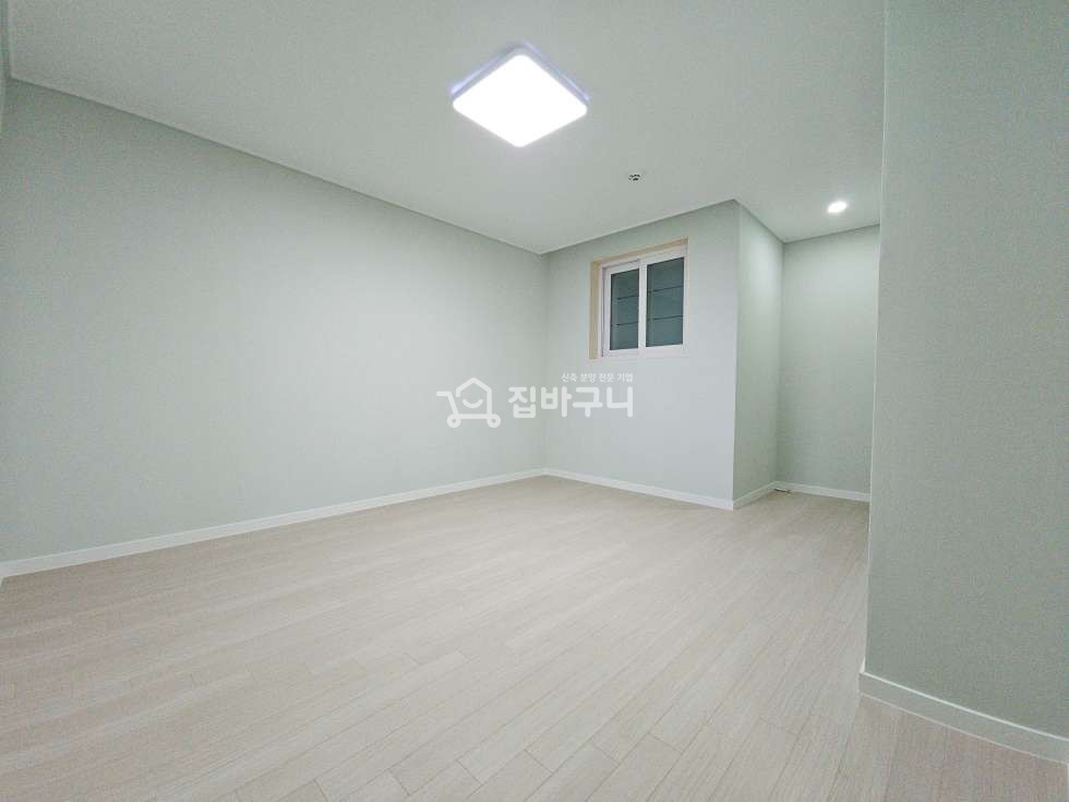 경기 수원권선구 세류동 ★세류역 도보권! 넓고 쾌적한 탁트인 공간감 3룸★ 분양 매물번호 13308 사진 8
