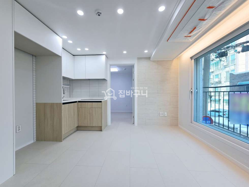 경기 수원장안구 조원동 홈플러스 인접! 우수한 학군밀집 과 함께하는 깔끔한 신축 투룸 빌라! 분양 매물번호 13281 사진 2