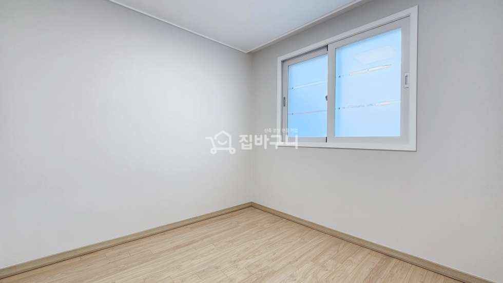 경기 안산단원구 원곡동 시스템에어컨 4대 ★ 각 층마다 에어컨 설비 완료! 테라스가 있는 안산 복층 4룸~! 분양 매물번호 13255 사진 11
