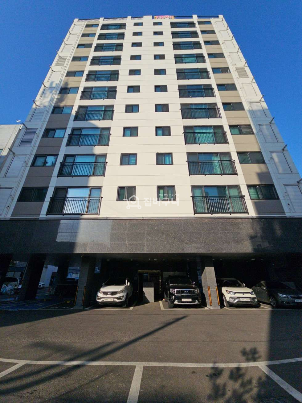 경기 부천원미구 원미동 공간 활용하기 좋은 넓찍~한 신축빌라 ! 5룸+테라스의 복층 매물★ 분양 매물번호 13252 사진 1