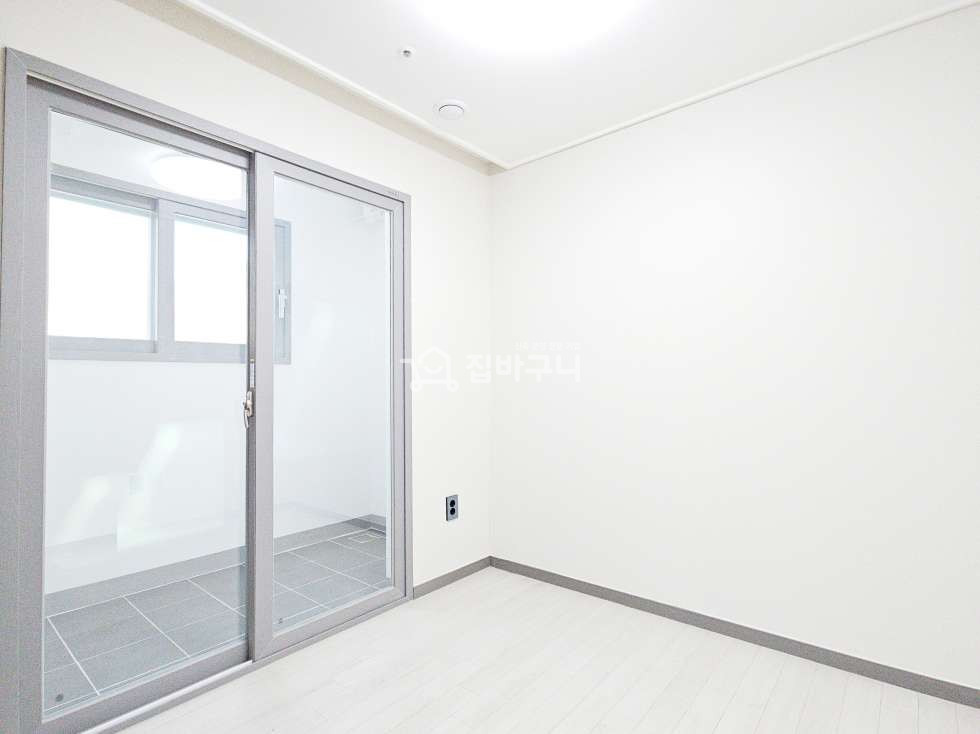 서울 양천구 목동 목동역 도보 7분! 필수가전 ♣세탁기, 에어컨, 냉장고, 전자레인지, 스타일러가 옵션으로! 분양 매물번호 13245 사진 8