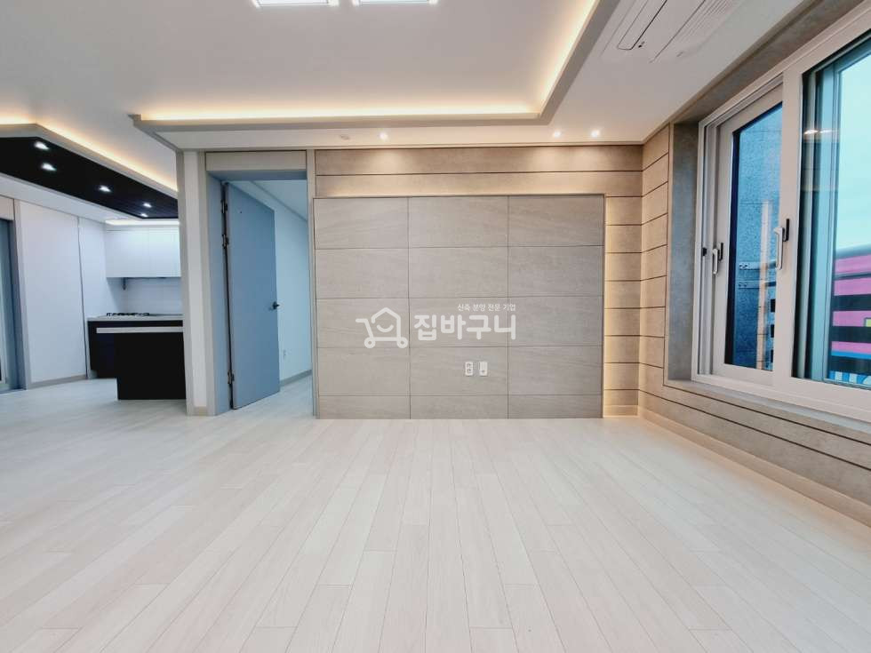 경기 수원권선구 서둔동 수원역 인근 고급스러운 인테리어의 4룸 복층 빌라 분양 매물번호 12138 사진 4