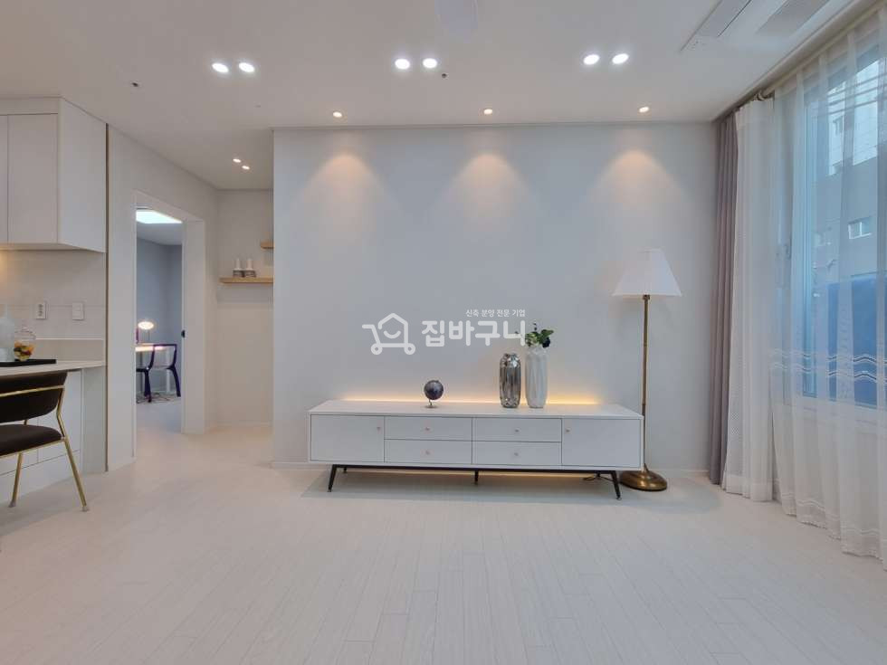 경기 부천소사구 소사본동 소사역 도보5분거리-초역세권 깔끔한 화이트인테리어 3룸 도시형아파트! 분양 매물번호 12168 사진 2