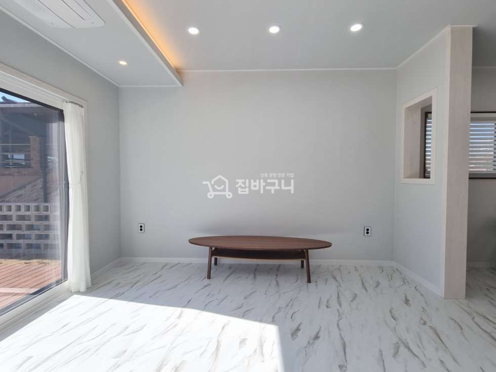 경기 화성만세구 장안면 사곡리 3층 건물/화성 정원 넓은 타운하우스[방4 욕실3 +다락방] 분양 매물번호 12200 사진 2