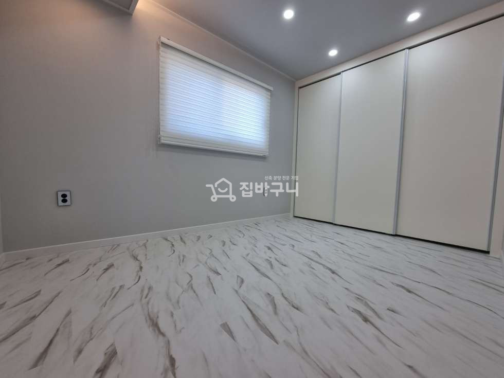 경기 화성만세구 장안면 사곡리 3층 건물/화성 정원 넓은 타운하우스[방4 욕실3 +다락방] 분양 매물번호 12200 사진 21