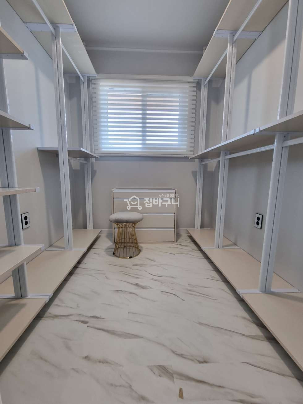 경기 화성만세구 장안면 사곡리 3층 건물/화성 정원 넓은 타운하우스[방4 욕실3 +다락방] 분양 매물번호 12200 사진 23
