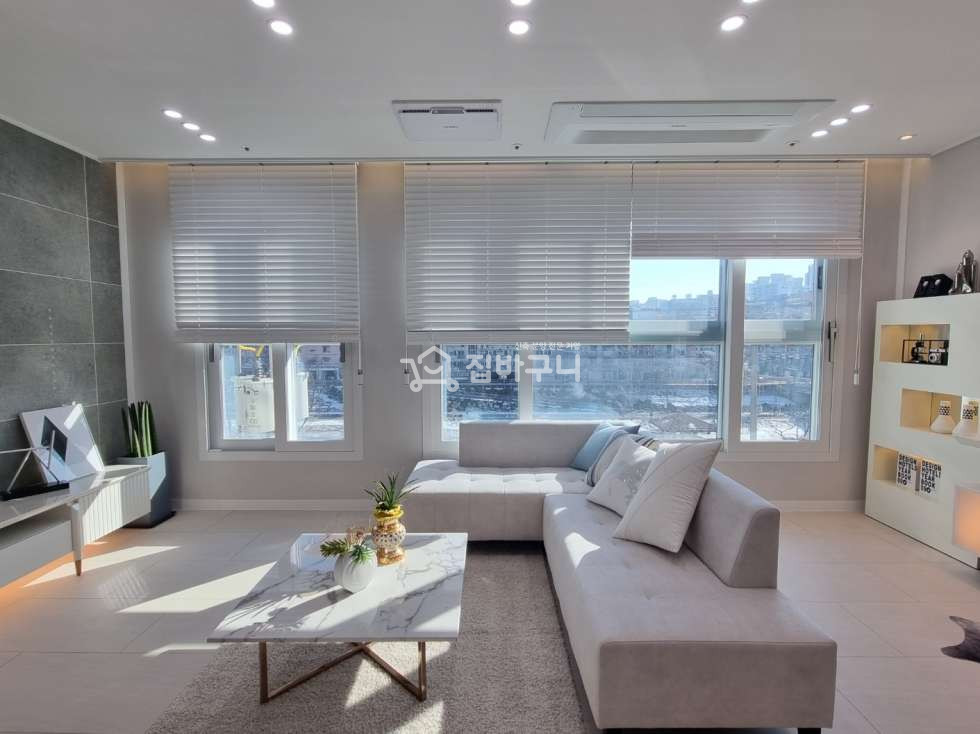 서울 은평구 증산동 [증산역 도보5분] 층별단독세대 불광천뷰 아파트 분양 매물번호 12278 사진 2