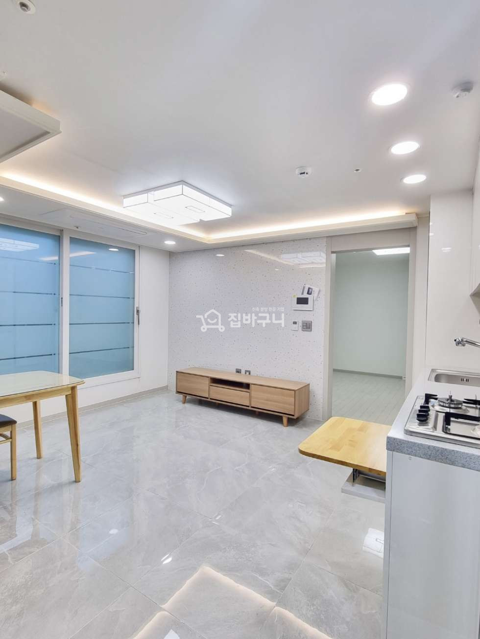 서울 양천구 신월동 풍부한 생활 인프라 다 갖춘 까치산역 역세권 신축 2룸 분양합니다~! 분양 매물번호 13179 사진 2
