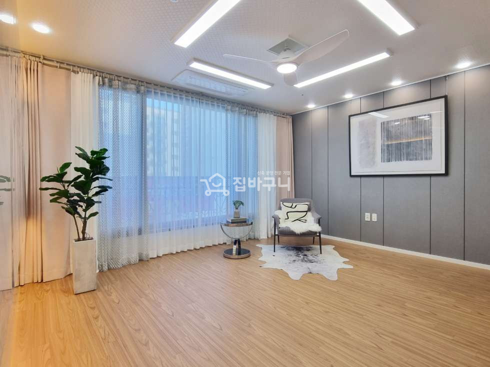 경기 안양만안구 안양동 넓은 테라스! 안양신축 복층 주상복합 강력 추천 매물! 분양 매물번호 13169 사진 3