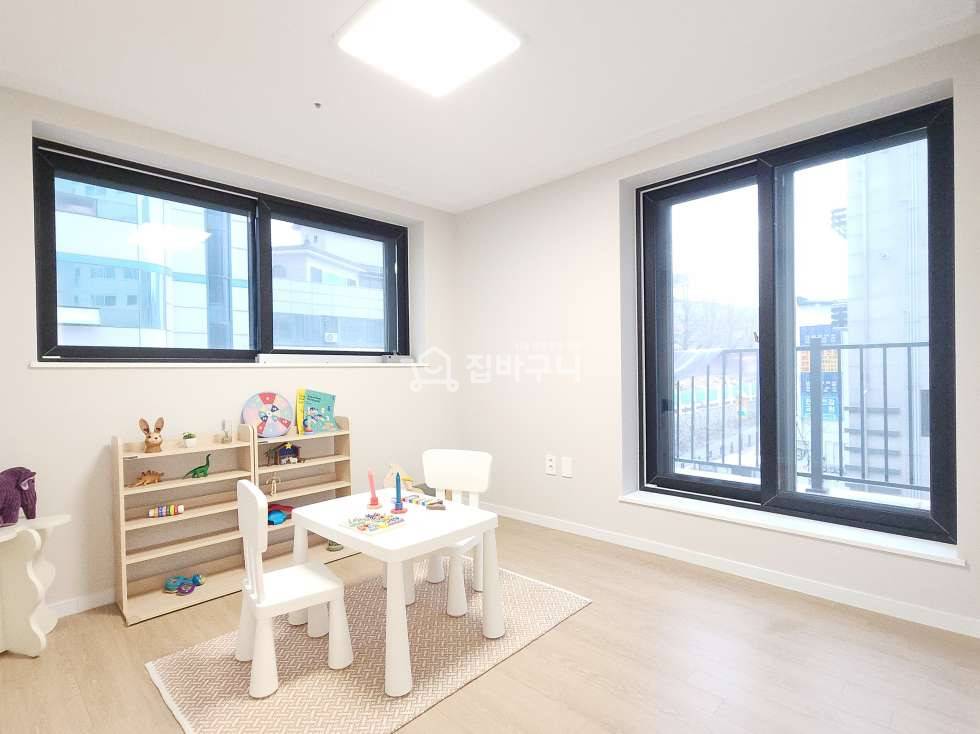 경기 수원팔달구 매산로3가 수원신축 도시형아파트 ◆역세권+학세권◆ 깔끔한 인테리어와 효율적 구조 3룸! 분양 매물번호 13167 사진 12