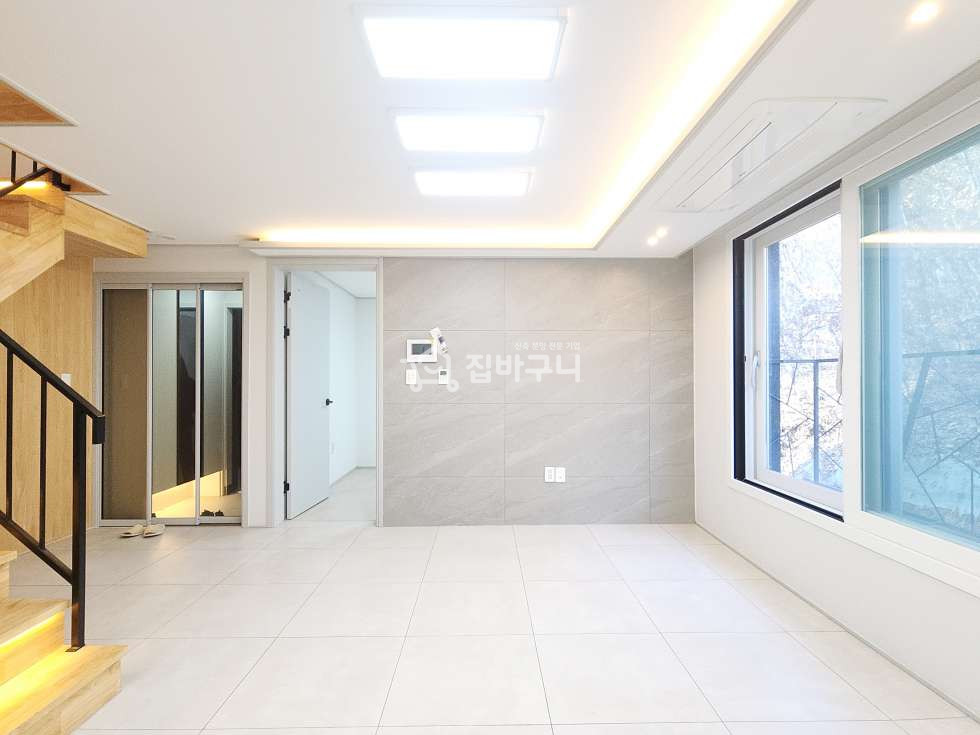경기 화성효행구 비봉면 삼화리 화성신축빌라◆복층+3룸+필로티주차100%◆초등학교 바로 옆 위치한 학세권! 분양 매물번호 13163 사진 2
