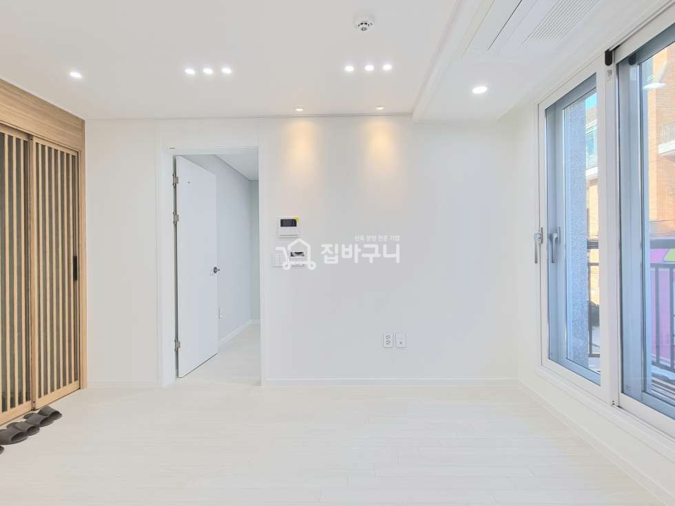 경기 안산상록구 사동 안산신축빌라 3룸 ◆고급 고품격 자재 인테리어 시공+4면 대리석 시공+고성능 층간차음재 시공◆ 분양 매물번호 13108 사진 3