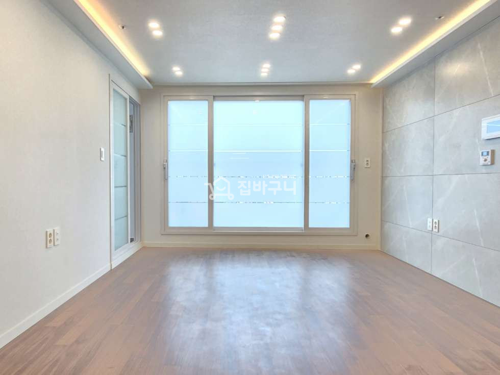 경기 부천소사구 심곡본동 ♣도심속 확 트인뷰♣ 부천 신축 빌라 뷰맛집 야외테라스가 있는 2룸 복층+광폭 다락방 까지~ 분양 매물번호 13103 사진 3
