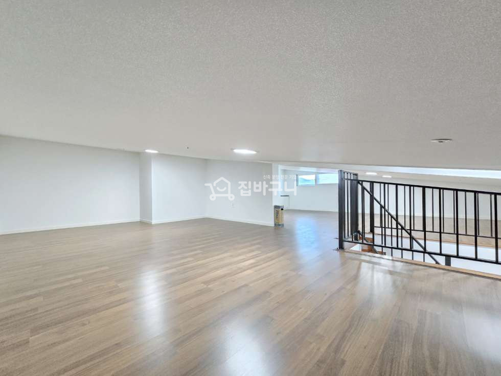 경기 부천소사구 심곡본동 ♣도심속 확 트인뷰♣ 부천 신축 빌라 뷰맛집 야외테라스가 있는 2룸 복층+광폭 다락방 까지~ 분양 매물번호 13103 사진 14