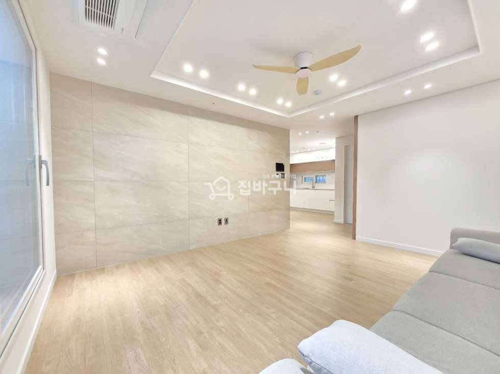 경기 부천소사구 괴안동 ★초역세권★ 부천 신축 아파트 ☞ 빌트윈 냉장고, 김치냉장고, 에어컨, 실링팬 전부 옵션~! 3룸♥ 분양 매물번호 13091 사진 4