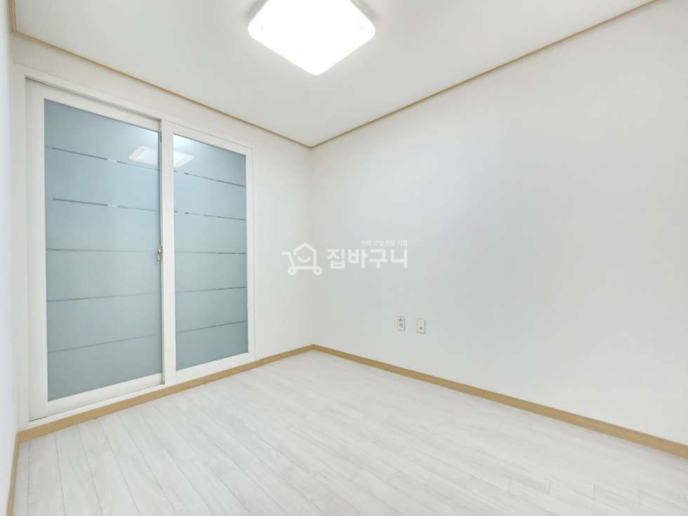 서울 강서구 등촌동 서울 등촌동 신축 도시형 아파트 ◆ 더블역세권, 학세권, 팍세권 ◆ 인기좋은 2룸 타입 소개햅니다. 분양 매물번호 13087 사진 4