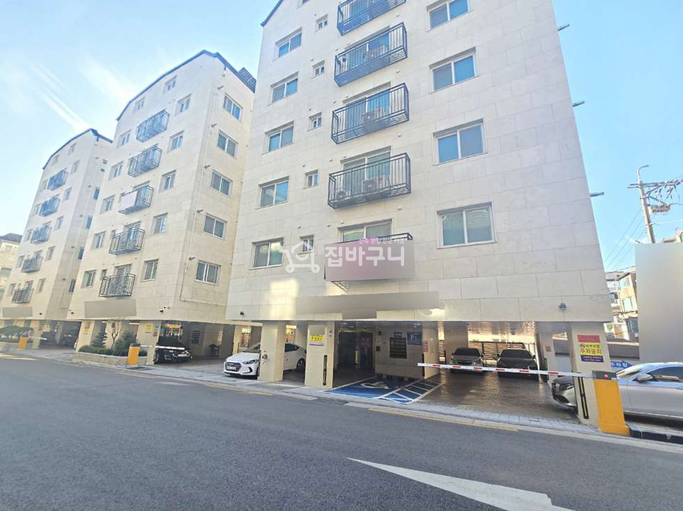 서울 강서구 화곡동 ◈지하철역 도보 10분 역세권◈서울신축빌라 옵션좋은 2룸 ~! 분양 매물번호 13081 사진 1