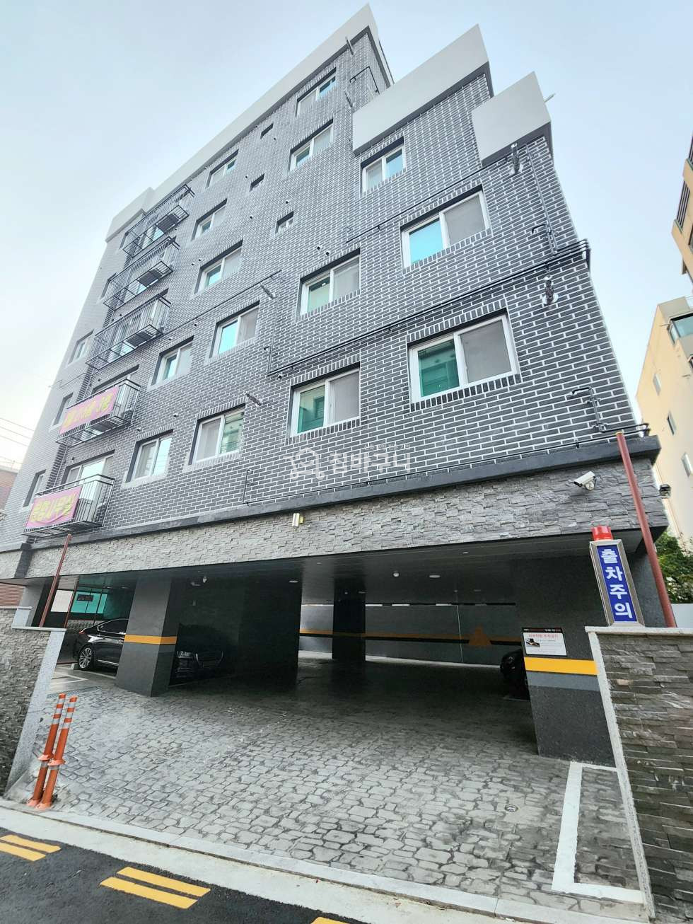 서울 마포구 성산동 ♣숲세권,학세권,역세권♣서울신축빌라 3룸! 입주민을 위한 카페가 ? 옵션도 최고! 분양 매물번호 13040 사진 1