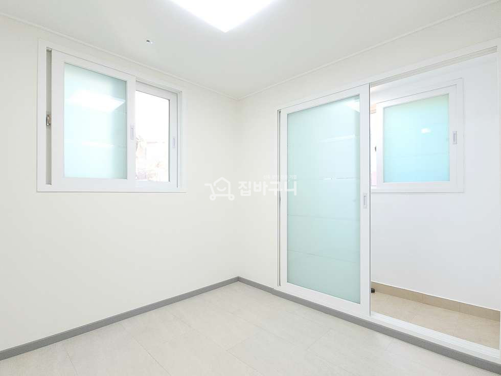 서울 마포구 성산동 ♣숲세권,학세권,역세권♣서울신축빌라 3룸! 입주민을 위한 카페가 ? 옵션도 최고! 분양 매물번호 13040 사진 10