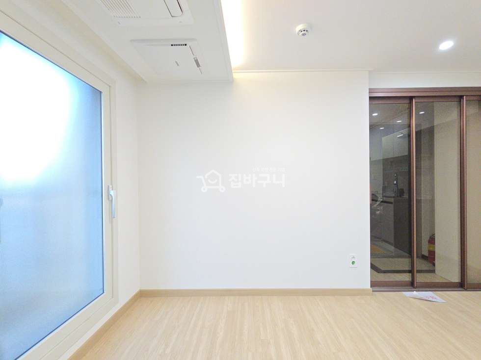 서울 구로구 가리봉동 ★더블역세권★ 학세권★ 주변 인프라 최고~ 입지조건 완벽한 2룸에 야외테라스 까지~ 분양 매물번호 13034 사진 4