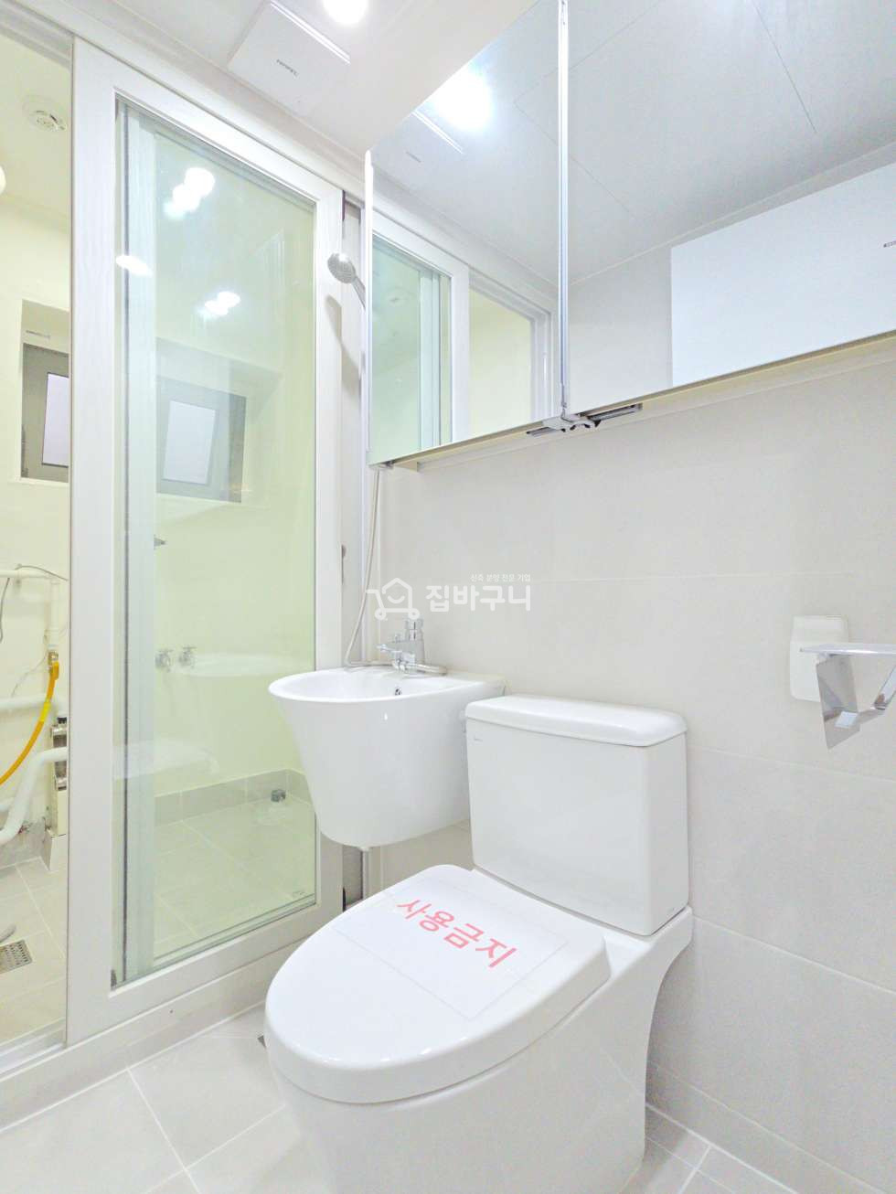 서울 구로구 가리봉동 ★더블역세권★ 학세권★ 주변 인프라 최고~ 입지조건 완벽한 2룸에 야외테라스 까지~ 분양 매물번호 13034 사진 11