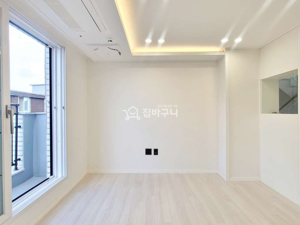 서울 영등포구 대림동 ♣역세권~서울신축빌라 3룸+야외테라스♣ 무상 옵션有 (에어컨,세탁기,냉장고 등) 분양 매물번호 12987 사진 2