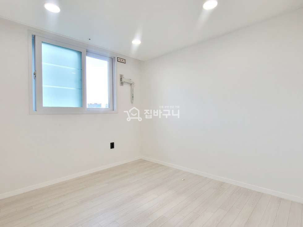 서울 영등포구 대림동 ♣역세권~서울신축빌라 3룸+야외테라스♣ 무상 옵션有 (에어컨,세탁기,냉장고 등) 분양 매물번호 12987 사진 7