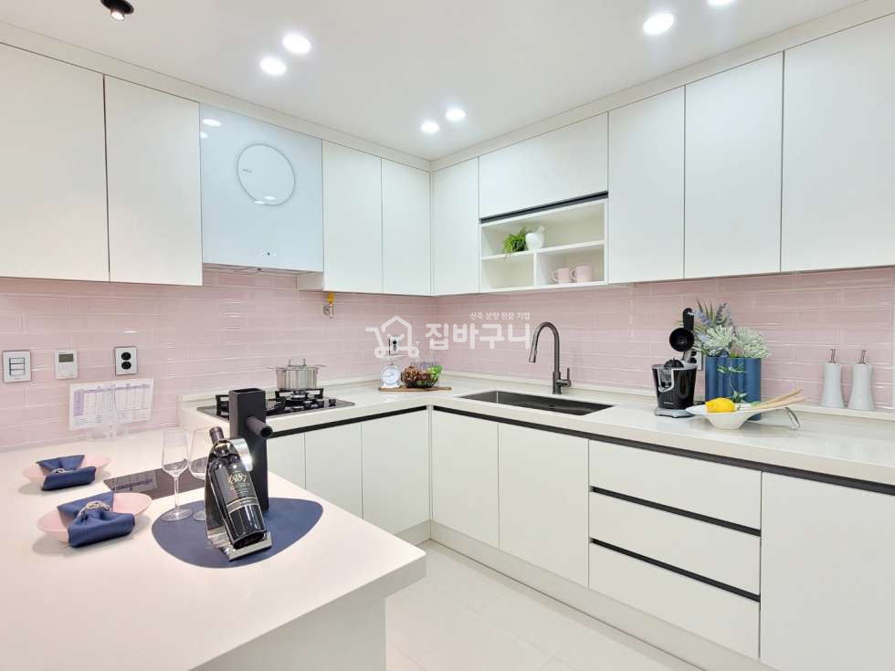 경기 안산상록구 월피동 ▶도보가능 학세권◀ 안산천 뷰를 바라보며 힐링하는 집♥ 냉장고&세탁기&건조기&에어컨 등.. 무상옵션까지~ 분양 매물번호 12961 사진 6